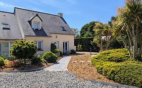Chambres D'Hotes Chez L'Habitant - Bed & Breakfast Homestay
